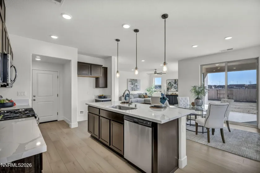 8601 Crandell, Reno, Nevada 89506, 3 Bedrooms Bedrooms, ,3 BathroomsBathrooms,Residential,Residential,Crandell,250051078