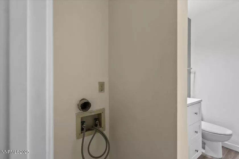 4577 Reggie, Reno, Nevada 89502, 1 Bedroom Bedrooms, ,1 BathroomBathrooms,Residential,Residential,Reggie,250051076