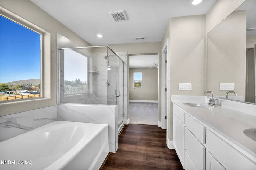 8617 Crandell, Reno, Nevada 89506, 4 Bedrooms Bedrooms, ,3 BathroomsBathrooms,Residential,Residential,Crandell,250051080