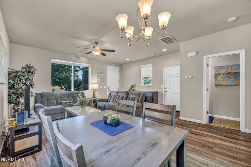 3678 Hollywood Park, Reno, Nevada 89512, 3 Bedrooms Bedrooms, ,3 BathroomsBathrooms,Residential,Residential,Hollywood Park,250051082