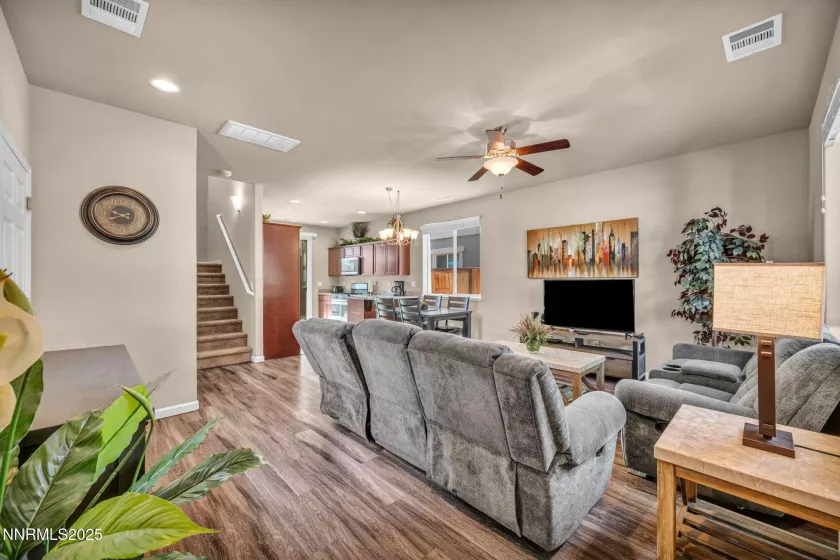 3678 Hollywood Park, Reno, Nevada 89512, 3 Bedrooms Bedrooms, ,3 BathroomsBathrooms,Residential,Residential,Hollywood Park,250051082