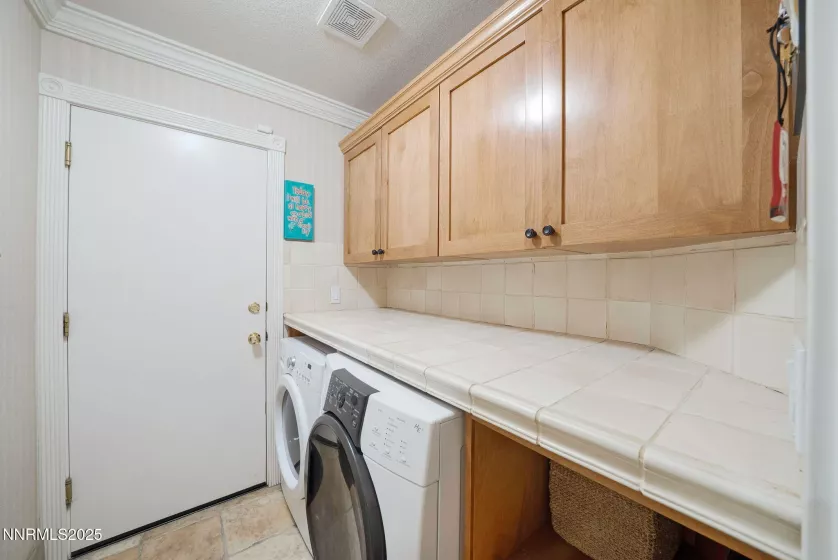 6978 Poco Bueno, Sparks, Nevada 89436, 4 Bedrooms Bedrooms, ,3 BathroomsBathrooms,Residential,Residential,Poco Bueno,250051087