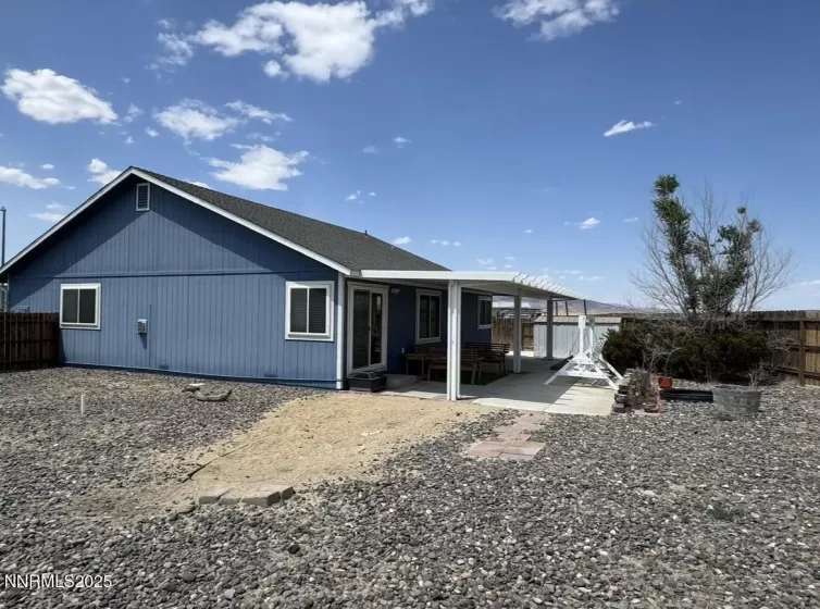 602 Tamsen, Fernley, Nevada 89408, 3 Bedrooms Bedrooms, ,2 BathroomsBathrooms,Residential,Residential,Tamsen,250051093