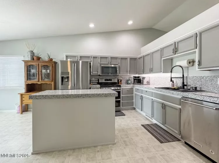 602 Tamsen, Fernley, Nevada 89408, 3 Bedrooms Bedrooms, ,2 BathroomsBathrooms,Residential,Residential,Tamsen,250051093