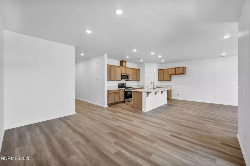 3297 Hadley, Fernley, Nevada 89408, 3 Bedrooms Bedrooms, ,2 BathroomsBathrooms,Residential,Residential,Hadley,250051098