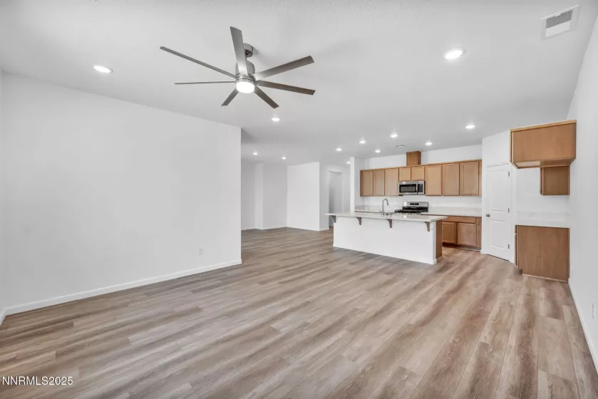 3297 Hadley, Fernley, Nevada 89408, 3 Bedrooms Bedrooms, ,2 BathroomsBathrooms,Residential,Residential,Hadley,250051098