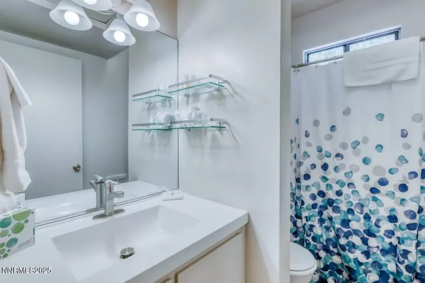 810 Alder, Incline Village, Nevada 89451, 3 Bedrooms Bedrooms, ,2 BathroomsBathrooms,Residential,Residential,Alder,250051096