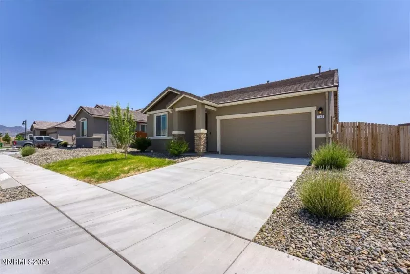 140 Cosser, Dayton, Nevada 89403, 3 Bedrooms Bedrooms, ,2 BathroomsBathrooms,Residential,Residential,Cosser,250051100