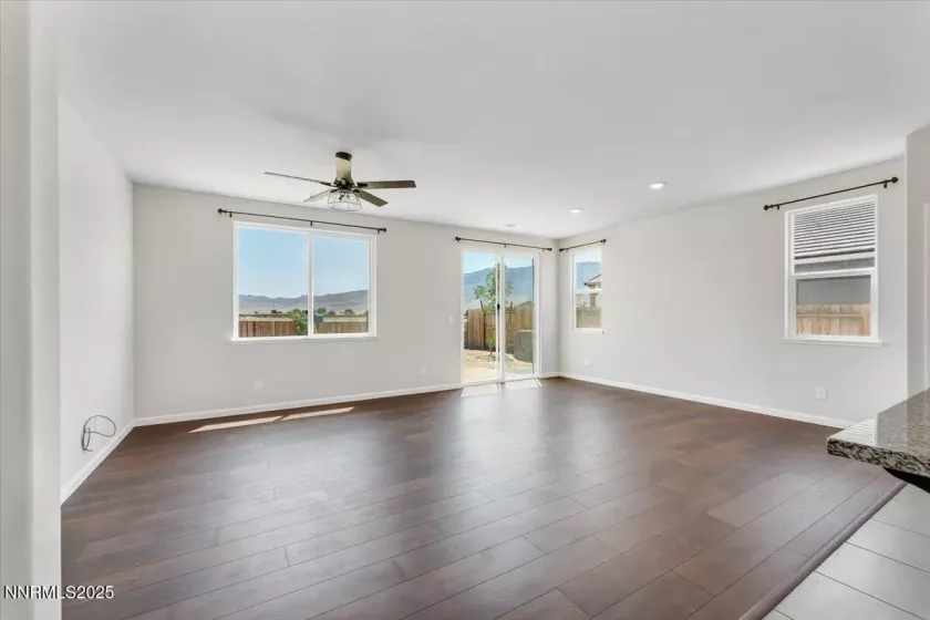 140 Cosser, Dayton, Nevada 89403, 3 Bedrooms Bedrooms, ,2 BathroomsBathrooms,Residential,Residential,Cosser,250051100
