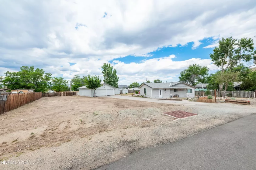9365 Gremlin, Reno, Nevada 89506, 4 Bedrooms Bedrooms, ,2 BathroomsBathrooms,Residential,Residential,Gremlin,250051113