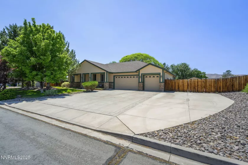 289 Saintsbury, Sparks, Nevada 89441, 4 Bedrooms Bedrooms, ,3 BathroomsBathrooms,Residential,Residential,Saintsbury,250051116