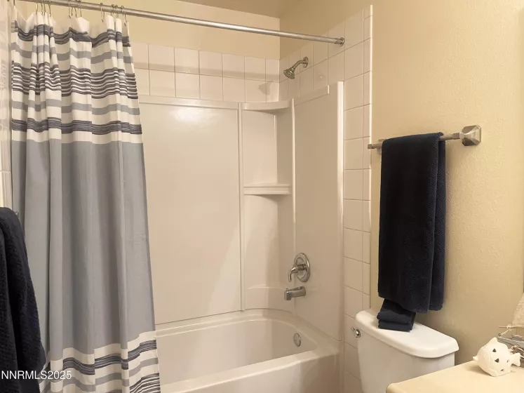 555 Patriot, Reno, Nevada 89511, 2 Bedrooms Bedrooms, ,1 BathroomBathrooms,Residential,Residential,Patriot,250051117