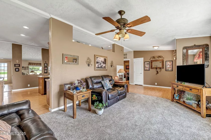 2505 Baines, Winnemucca, Nevada 89445, 5 Bedrooms Bedrooms, ,3 BathroomsBathrooms,Farm & Ranch,Residential,Baines,250051128