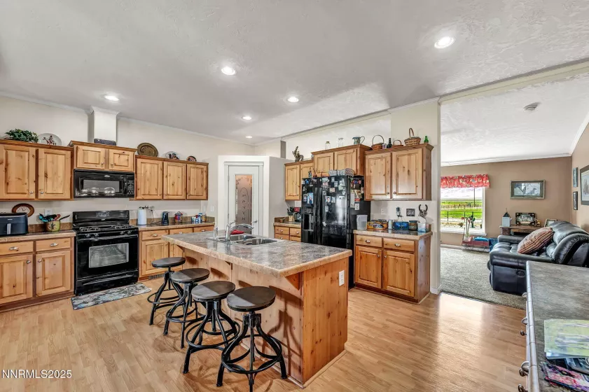 2505 Baines, Winnemucca, Nevada 89445, 5 Bedrooms Bedrooms, ,3 BathroomsBathrooms,Farm & Ranch,Residential,Baines,250051128