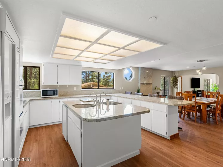 315 Paiute, Zephyr Cove, Nevada 89448, 6 Bedrooms Bedrooms, ,6 BathroomsBathrooms,Residential,Residential,Paiute,250051142