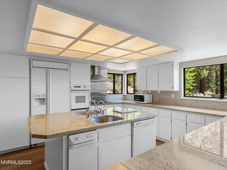 315 Paiute, Zephyr Cove, Nevada 89448, 6 Bedrooms Bedrooms, ,6 BathroomsBathrooms,Residential,Residential,Paiute,250051142