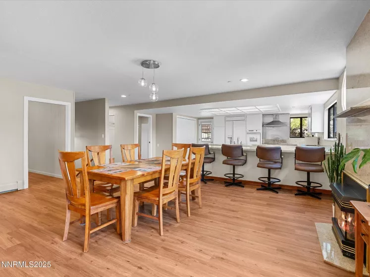315 Paiute, Zephyr Cove, Nevada 89448, 6 Bedrooms Bedrooms, ,6 BathroomsBathrooms,Residential,Residential,Paiute,250051142