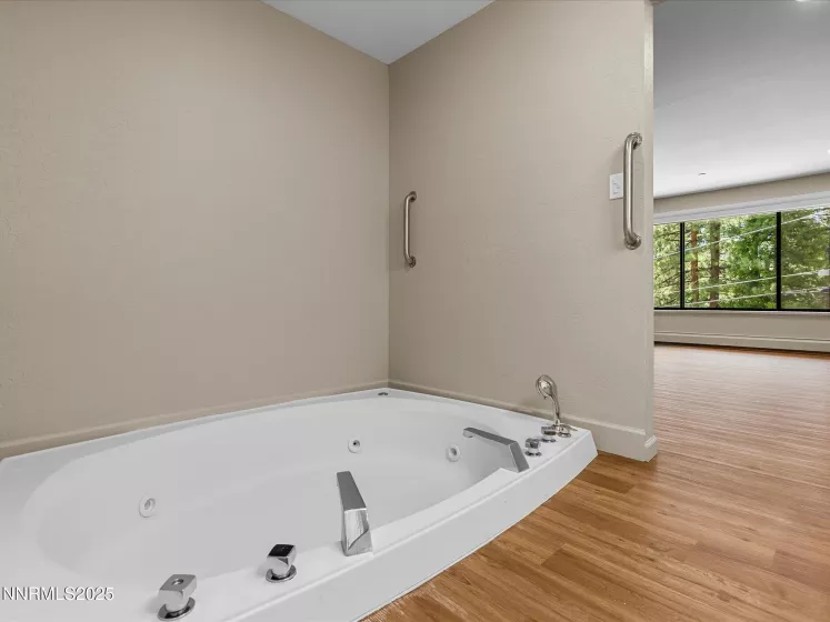 315 Paiute, Zephyr Cove, Nevada 89448, 6 Bedrooms Bedrooms, ,6 BathroomsBathrooms,Residential,Residential,Paiute,250051142