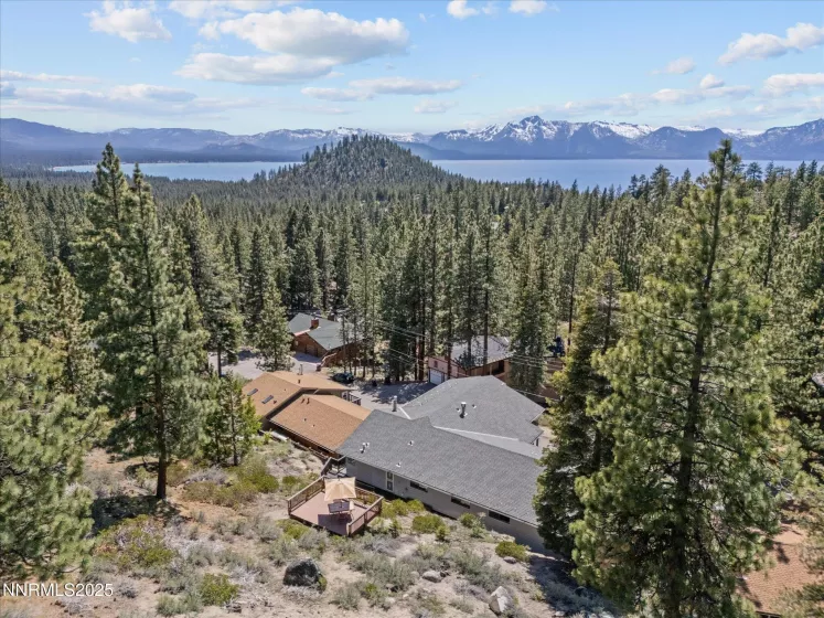315 Paiute, Zephyr Cove, Nevada 89448, 6 Bedrooms Bedrooms, ,6 BathroomsBathrooms,Residential,Residential,Paiute,250051142