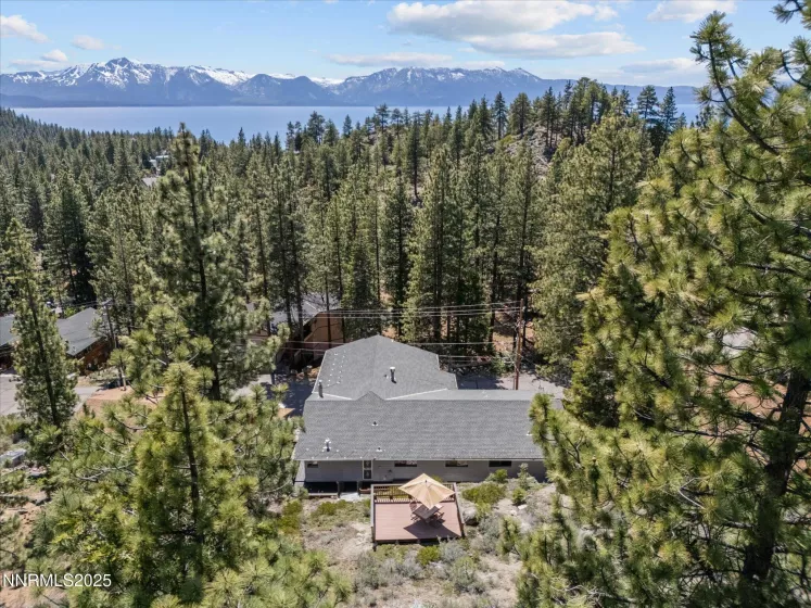 315 Paiute, Zephyr Cove, Nevada 89448, 6 Bedrooms Bedrooms, ,6 BathroomsBathrooms,Residential,Residential,Paiute,250051142
