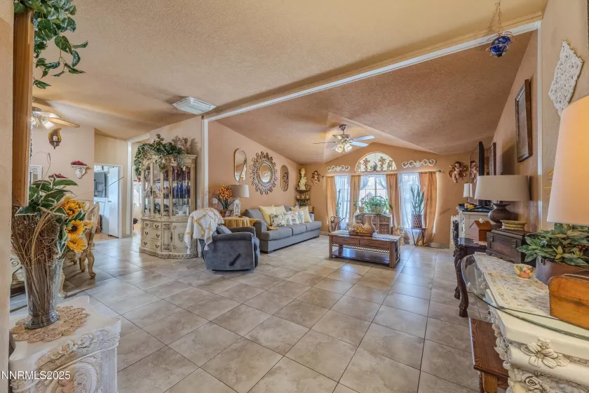 530 2nd, Sun Valley, Nevada 89433, 4 Bedrooms Bedrooms, ,2 BathroomsBathrooms,Residential,Residential,2nd,250051151
