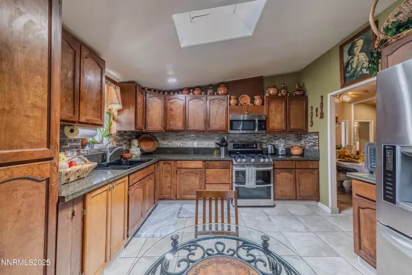 530 2nd, Sun Valley, Nevada 89433, 4 Bedrooms Bedrooms, ,2 BathroomsBathrooms,Residential,Residential,2nd,250051151