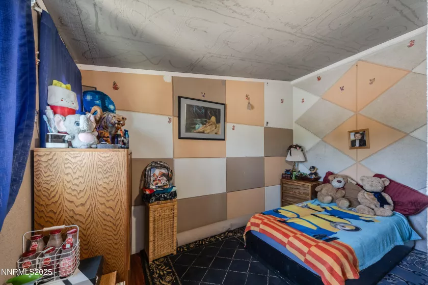 530 2nd, Sun Valley, Nevada 89433, 4 Bedrooms Bedrooms, ,2 BathroomsBathrooms,Residential,Residential,2nd,250051151