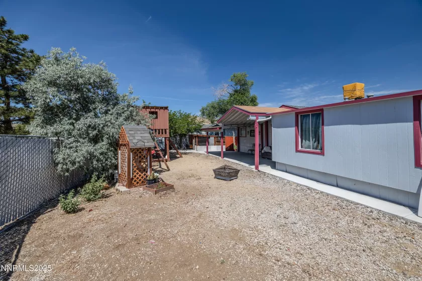 530 2nd, Sun Valley, Nevada 89433, 4 Bedrooms Bedrooms, ,2 BathroomsBathrooms,Residential,Residential,2nd,250051151