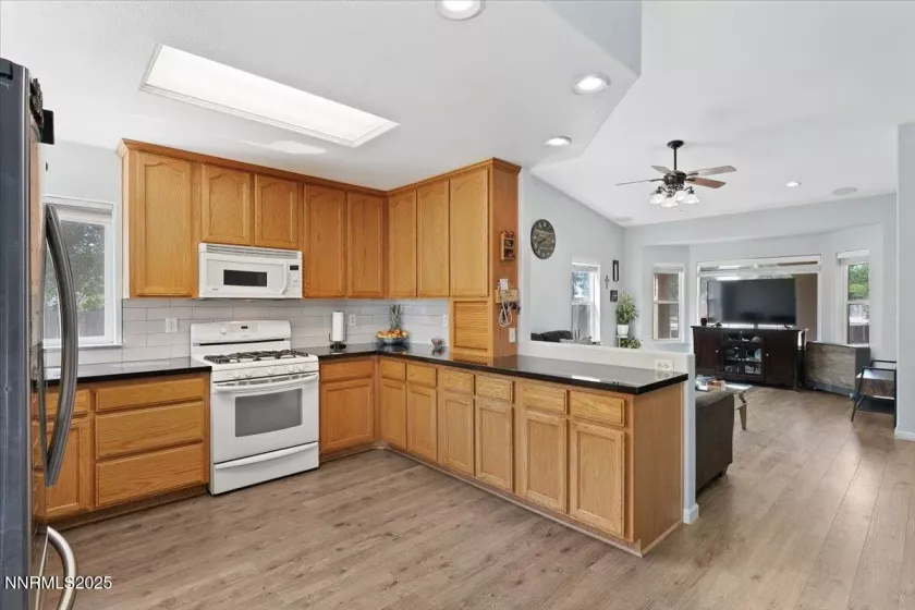 805 Samantha, Fallon, Nevada 89406, 4 Bedrooms Bedrooms, ,3 BathroomsBathrooms,Residential,Residential,Samantha,250051152