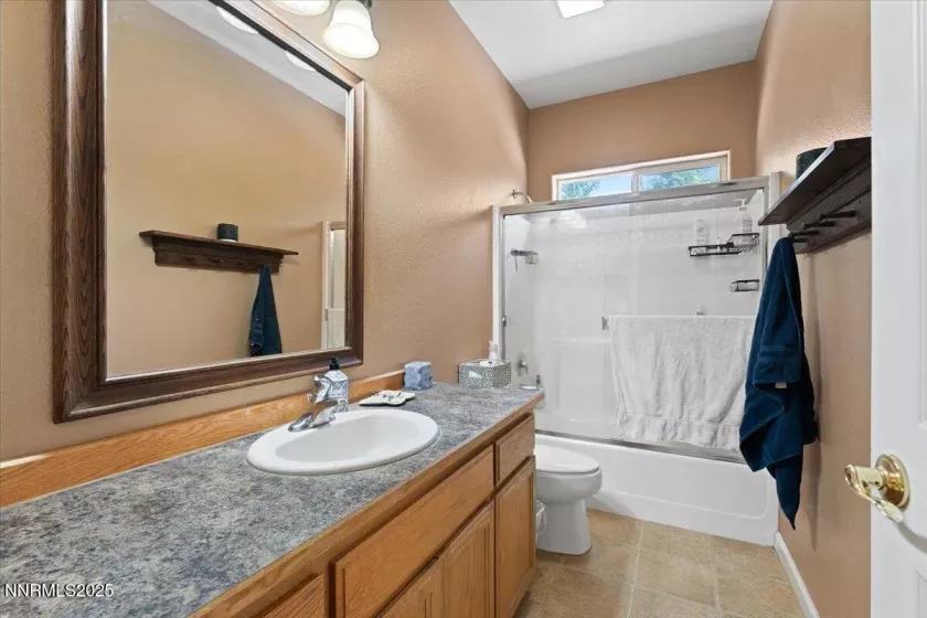 805 Samantha, Fallon, Nevada 89406, 4 Bedrooms Bedrooms, ,3 BathroomsBathrooms,Residential,Residential,Samantha,250051152