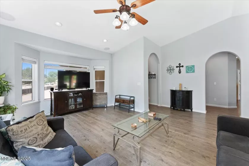 805 Samantha, Fallon, Nevada 89406, 4 Bedrooms Bedrooms, ,3 BathroomsBathrooms,Residential,Residential,Samantha,250051152