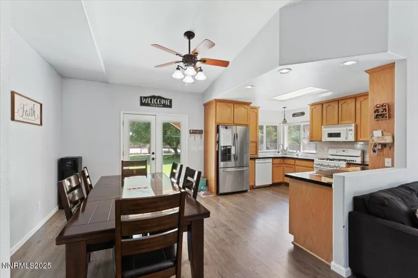 805 Samantha, Fallon, Nevada 89406, 4 Bedrooms Bedrooms, ,3 BathroomsBathrooms,Residential,Residential,Samantha,250051152