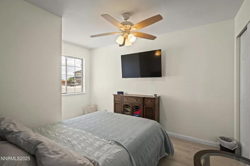 6375 Mohegan, Sun Valley, Nevada 89433, 3 Bedrooms Bedrooms, ,2 BathroomsBathrooms,Residential,Residential,Mohegan,250051160
