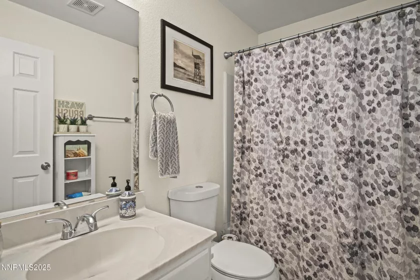 6375 Mohegan, Sun Valley, Nevada 89433, 3 Bedrooms Bedrooms, ,2 BathroomsBathrooms,Residential,Residential,Mohegan,250051160