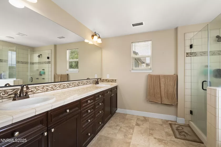 2000 Long Hollow, Reno, Nevada 89521, 5 Bedrooms Bedrooms, ,3 BathroomsBathrooms,Residential,Residential,Long Hollow,250051161