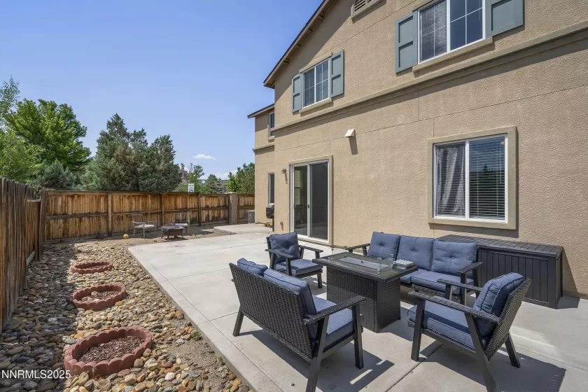 2000 Long Hollow, Reno, Nevada 89521, 5 Bedrooms Bedrooms, ,3 BathroomsBathrooms,Residential,Residential,Long Hollow,250051161
