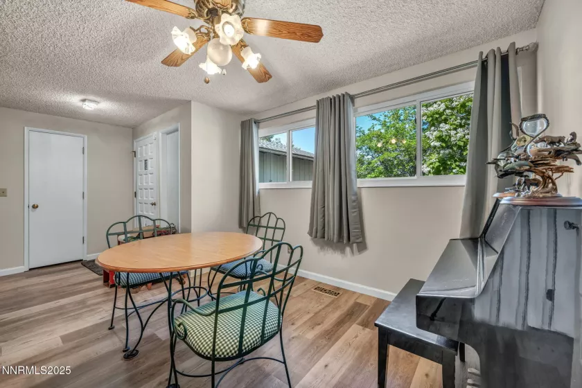 3690 Sleepy Hollow, Reno, Nevada 89502, 3 Bedrooms Bedrooms, ,3 BathroomsBathrooms,Residential,Residential,Sleepy Hollow,250051162