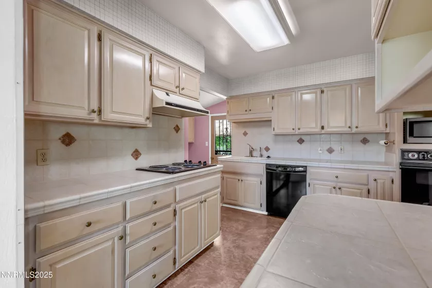 1480 Grandview, Reno, Nevada 89503, 4 Bedrooms Bedrooms, ,2 BathroomsBathrooms,Residential,Residential,Grandview,250051177
