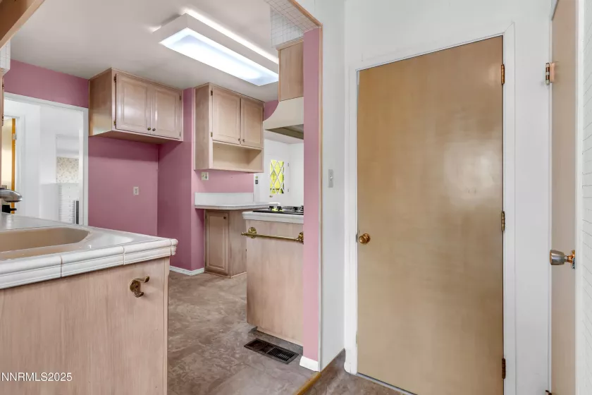 1480 Grandview, Reno, Nevada 89503, 4 Bedrooms Bedrooms, ,2 BathroomsBathrooms,Residential,Residential,Grandview,250051177