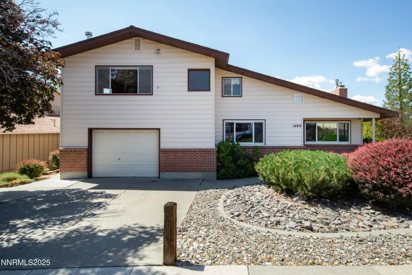 1480 Grandview, Reno, Nevada 89503, 4 Bedrooms Bedrooms, ,2 BathroomsBathrooms,Residential,Residential,Grandview,250051177