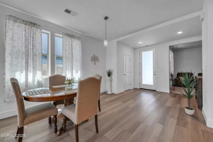 353 Radiant, Carson City, Nevada 89705, 3 Bedrooms Bedrooms, ,2 BathroomsBathrooms,Residential,Residential,Radiant,250051179
