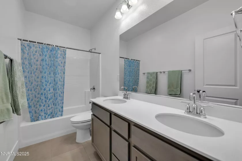 353 Radiant, Carson City, Nevada 89705, 3 Bedrooms Bedrooms, ,2 BathroomsBathrooms,Residential,Residential,Radiant,250051179