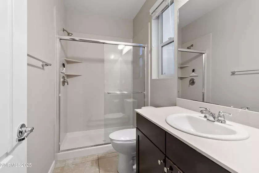 2386 Isabella, Sparks, Nevada 89434, 5 Bedrooms Bedrooms, ,3 BathroomsBathrooms,Residential,Residential,Isabella,250051181