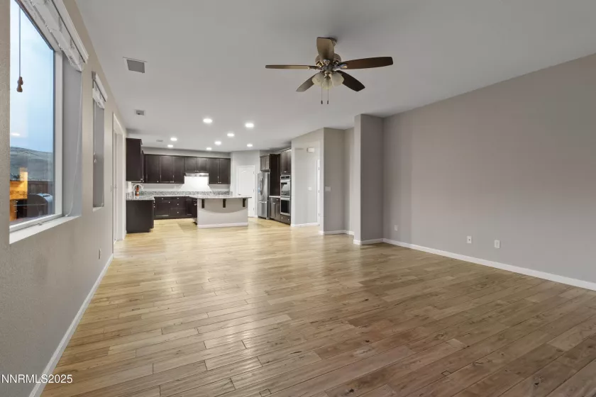 2386 Isabella, Sparks, Nevada 89434, 5 Bedrooms Bedrooms, ,3 BathroomsBathrooms,Residential,Residential,Isabella,250051181