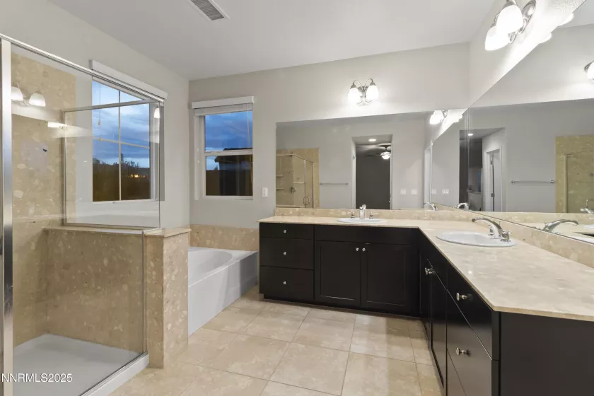 2386 Isabella, Sparks, Nevada 89434, 5 Bedrooms Bedrooms, ,3 BathroomsBathrooms,Residential,Residential,Isabella,250051181