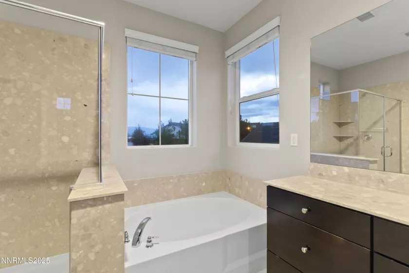 2386 Isabella, Sparks, Nevada 89434, 5 Bedrooms Bedrooms, ,3 BathroomsBathrooms,Residential,Residential,Isabella,250051181