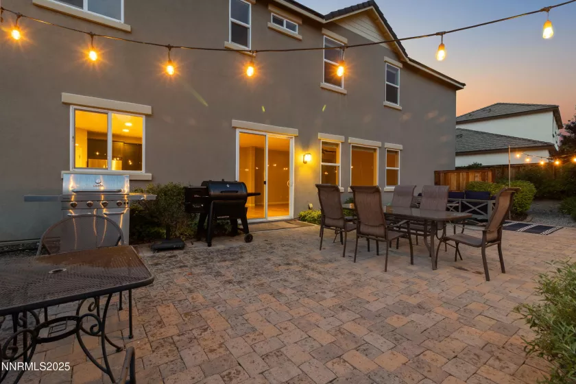 2386 Isabella, Sparks, Nevada 89434, 5 Bedrooms Bedrooms, ,3 BathroomsBathrooms,Residential,Residential,Isabella,250051181