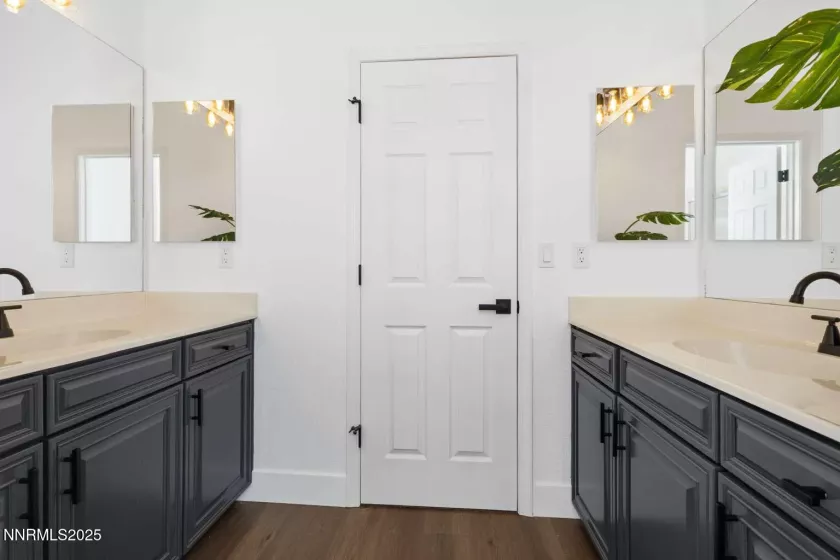 11020 Colton, Reno, Nevada 89521, 3 Bedrooms Bedrooms, ,3 BathroomsBathrooms,Residential,Residential,Colton,250051185