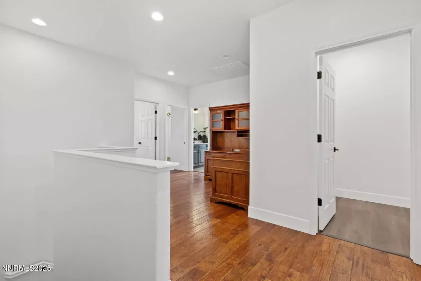 11020 Colton, Reno, Nevada 89521, 3 Bedrooms Bedrooms, ,3 BathroomsBathrooms,Residential,Residential,Colton,250051185