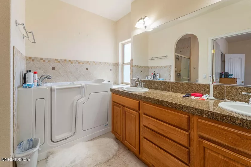 Primary BathroomP